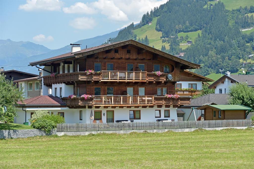 Ferienwohnungen Johanna Schwendau Exterior photo